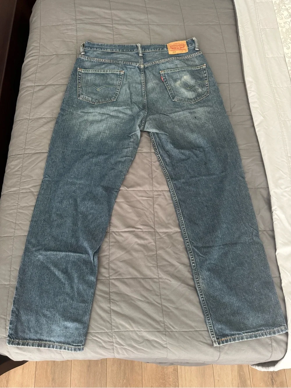 Levi's Men's Faded Blue Straight Jeans